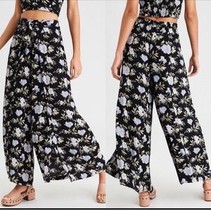 American Eagle Outfitters wide leg pants